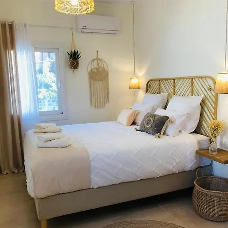 La Maisonette House In The Heart Of Close To Rovinia & Paleokastritsa 펜션 *